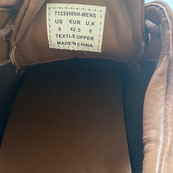 Size 9 business casual shoes - Picture 3 of 3